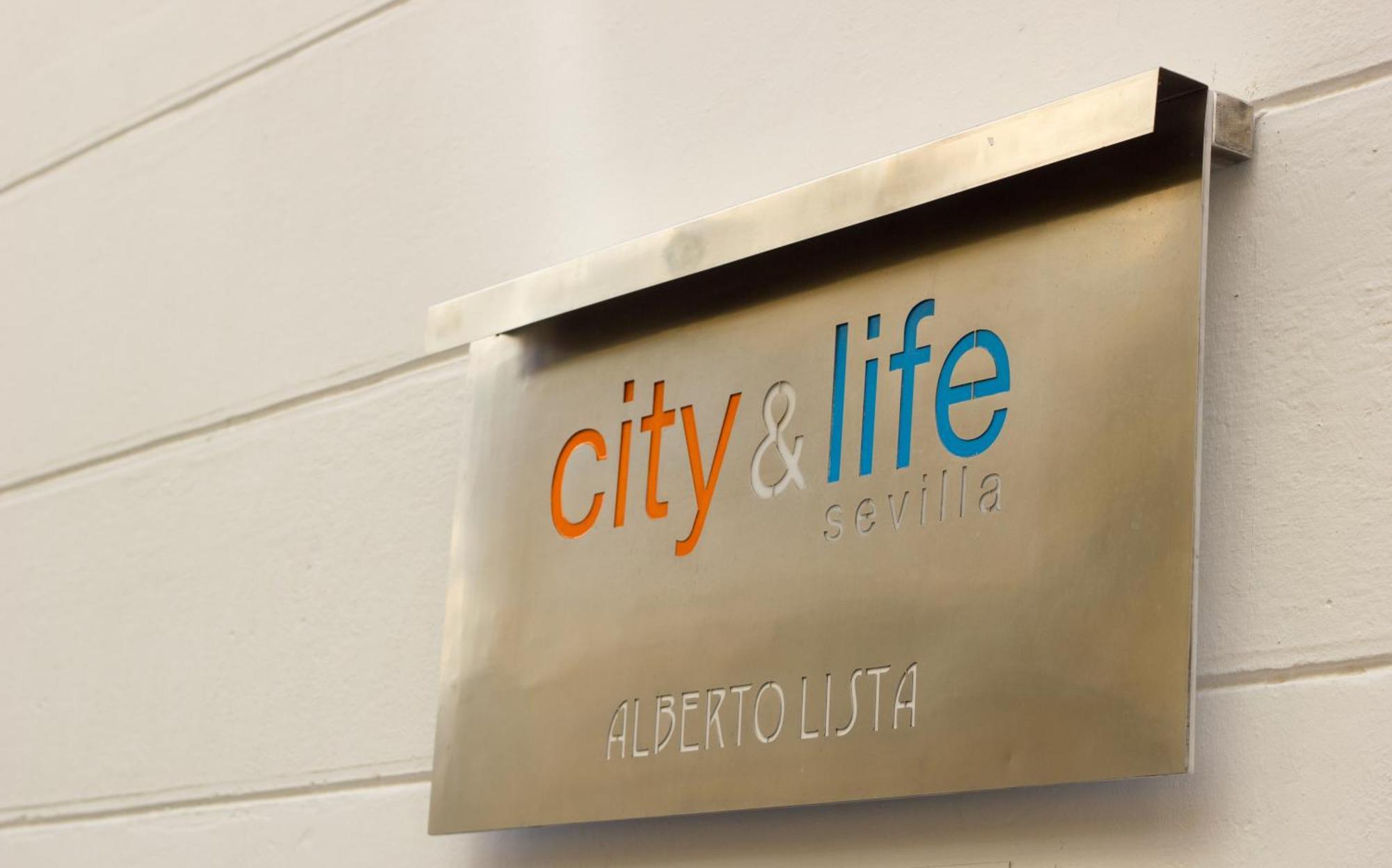 Life Apartments Alberto Lista Sevilha Exterior foto